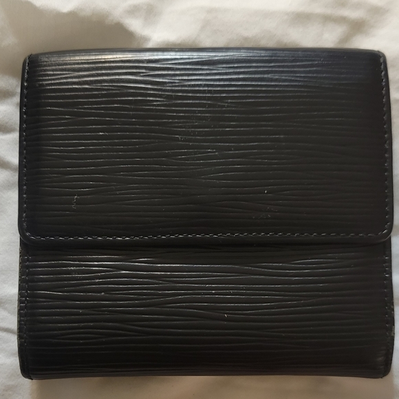 Louis Vuitton Epi Bifold - Unisex